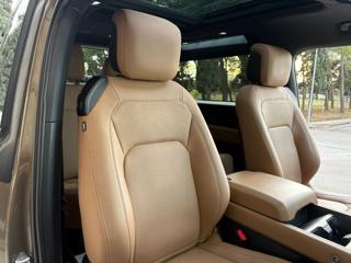 LAND ROVER Defender usata, con Controllo automatico clima