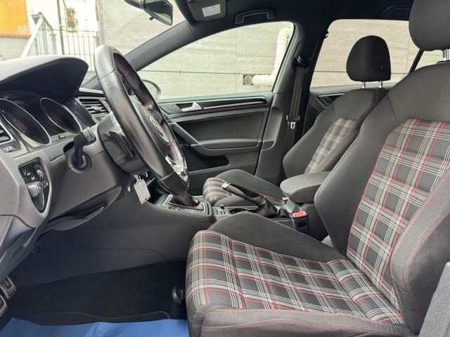 VOLKSWAGEN Golf GTI usata, con ESP