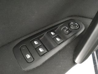 PEUGEOT 308 usata, con Servosterzo