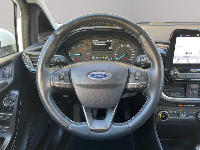 FORD Fiesta usata, con USB