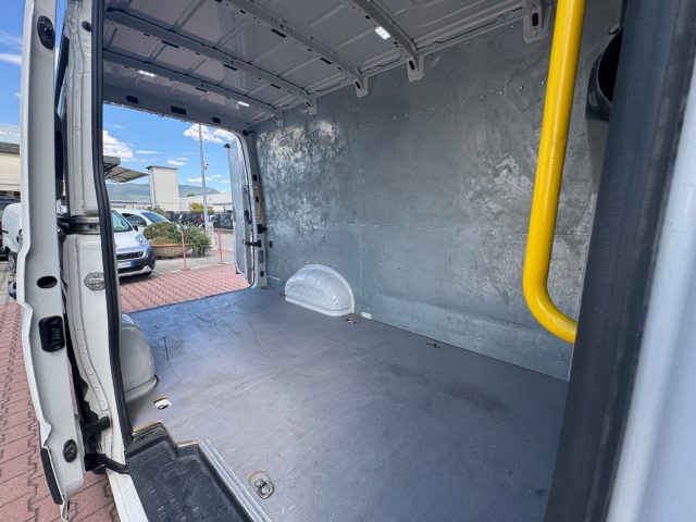 VOLKSWAGEN Crafter usata, con Android Auto