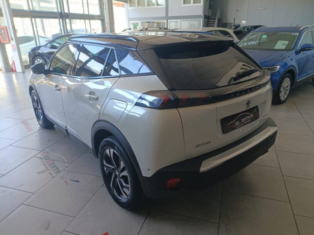 PEUGEOT 2008 usata, con Autoradio