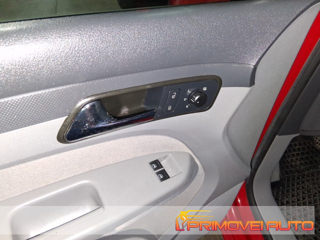 VOLKSWAGEN Caddy usata 11