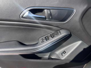 MERCEDES-BENZ CLA 200 usata, con Controllo automatico clima