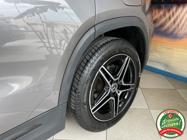 MERCEDES-BENZ GLA 200 usata, con Vetri oscurati