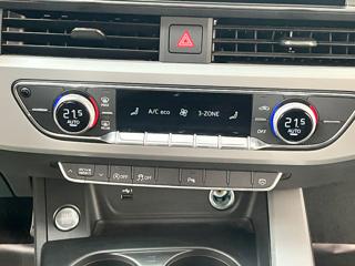 AUDI A4 usata, con Park Distance Control