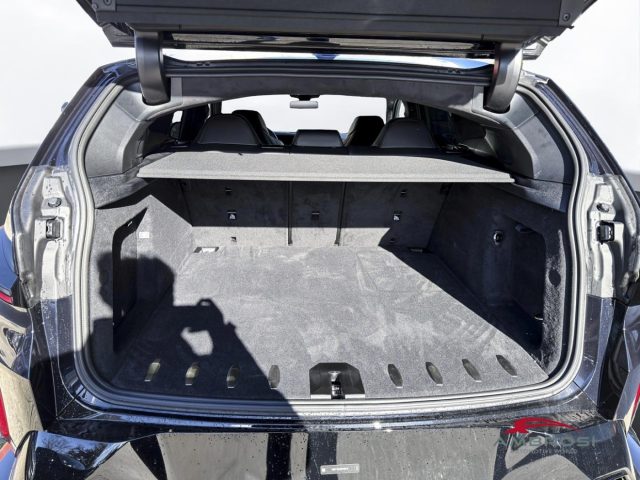 BMW XM usata 8