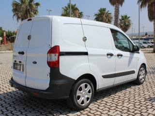 FORD Transit Courier usata, con Alzacristalli elettrici