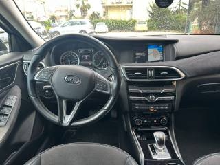 INFINITI Q30 usata, con Cerchi in lega