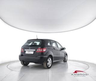 MERCEDES-BENZ B 180 usata 2