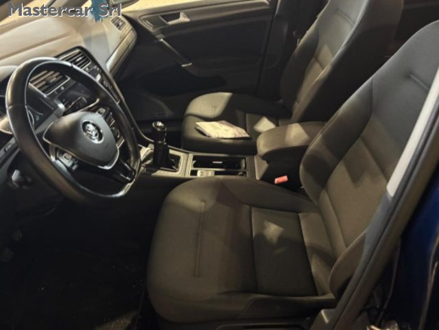 VOLKSWAGEN Golf Variant usata, con Autoradio