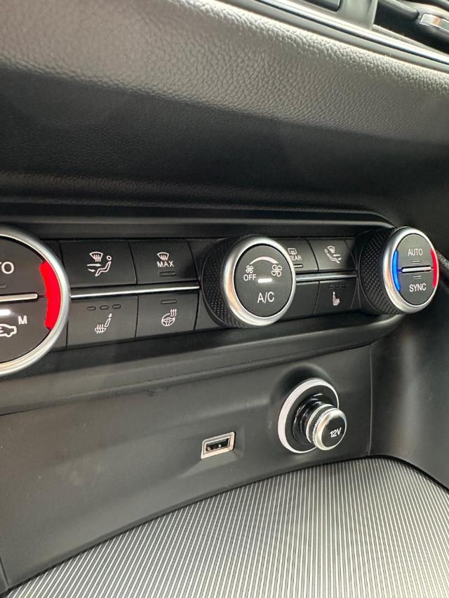 ALFA ROMEO Stelvio usata, con Sedili riscaldati