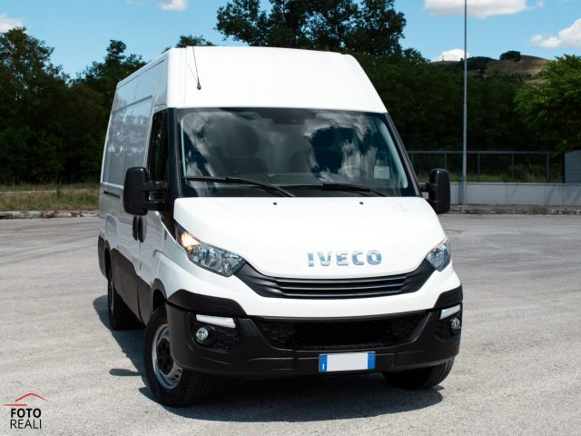 IVECO Daily usata, con Volante multifunzione