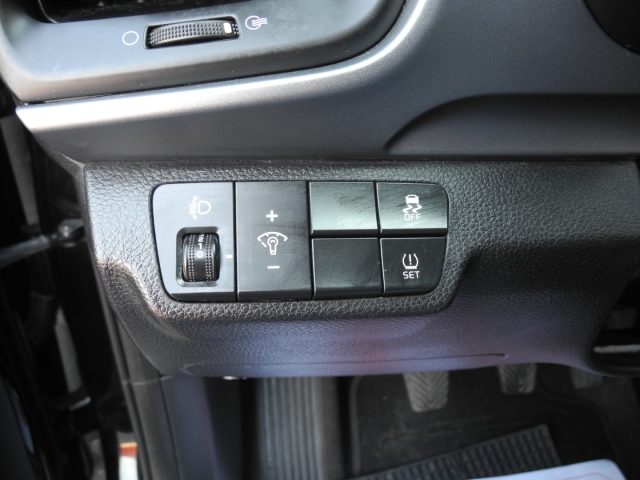 KIA Stonic usata 35