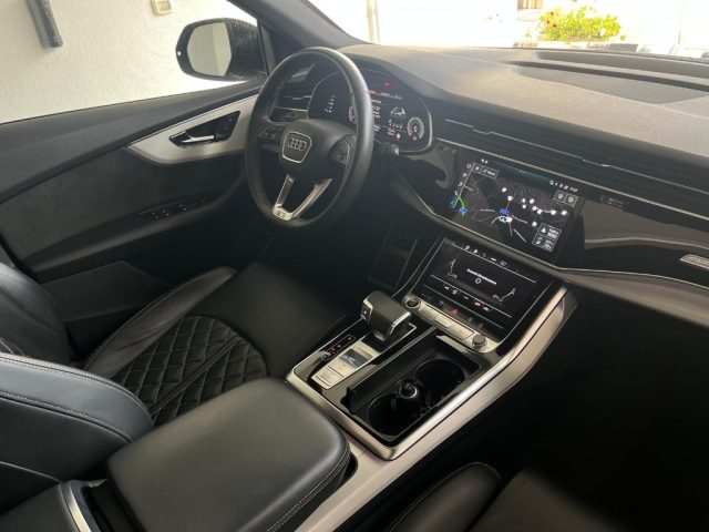 AUDI Q8 usata, con Fari LED