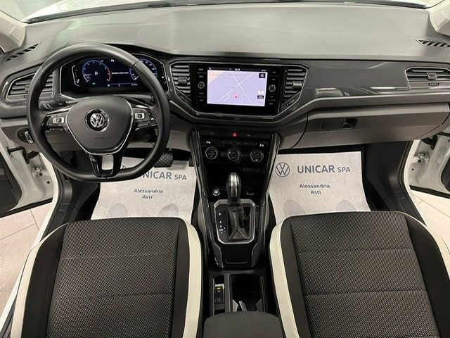 VOLKSWAGEN T-Roc usata, con Volante in pelle