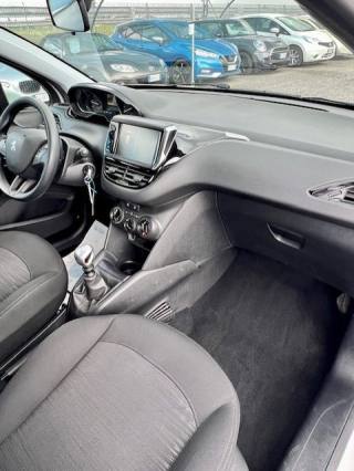 PEUGEOT 208 usata, con Airbag testa
