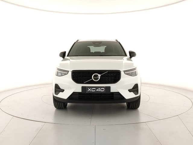 VOLVO XC40 usata, con Autoradio