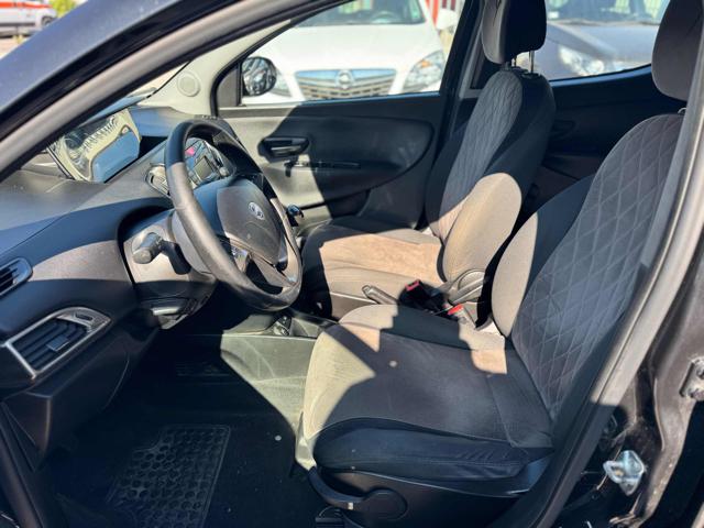 LANCIA Ypsilon usata, con Controllo trazione