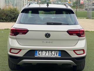 VOLKSWAGEN T-Roc usata 25