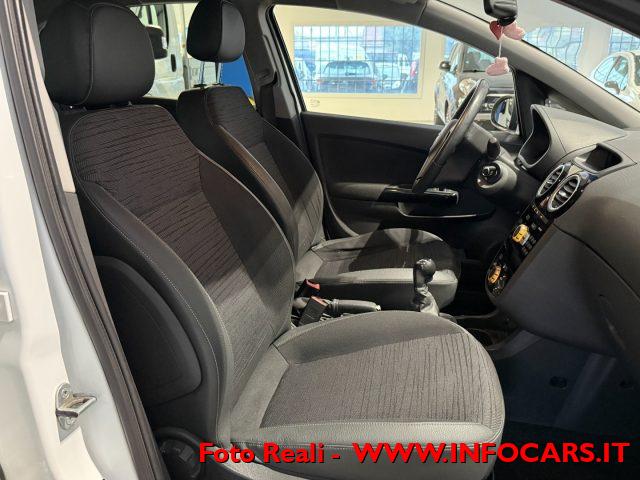 OPEL Corsa usata, con Boardcomputer