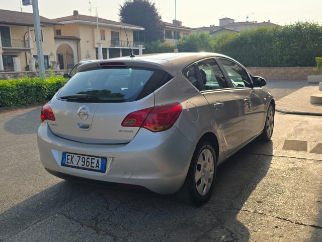 OPEL Astra usata, con Climatizzatore