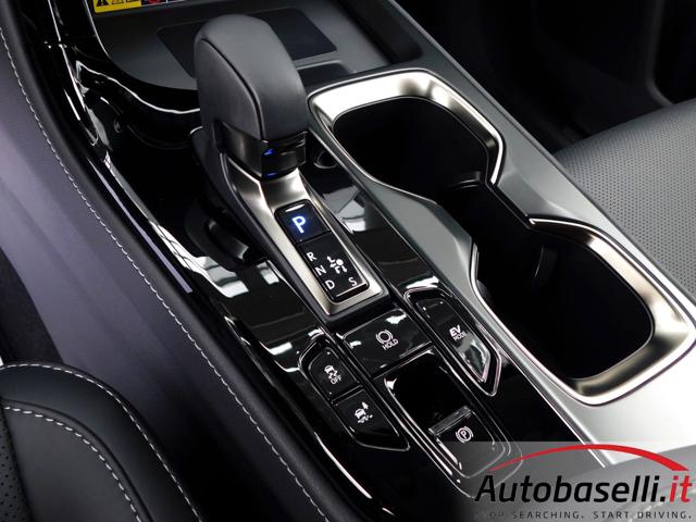 LEXUS NX 300h usata, con Autoradio