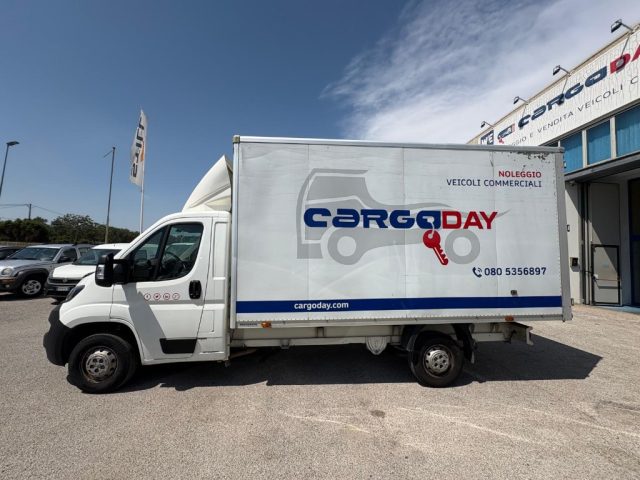 PEUGEOT Boxer usata, con Airbag