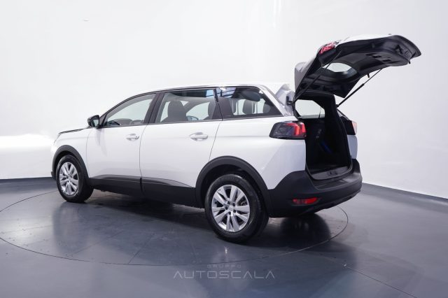 PEUGEOT 5008 usata 37