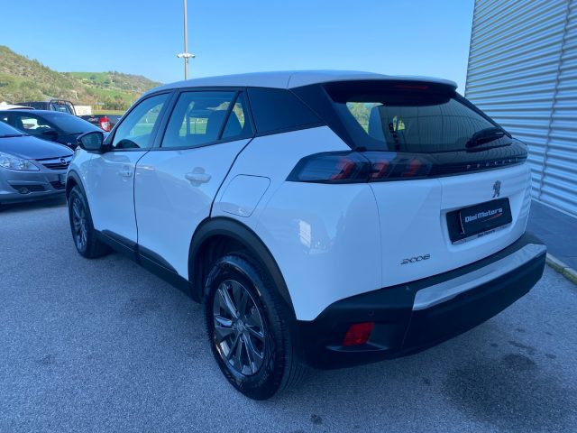 PEUGEOT 2008 usata, con Autoradio