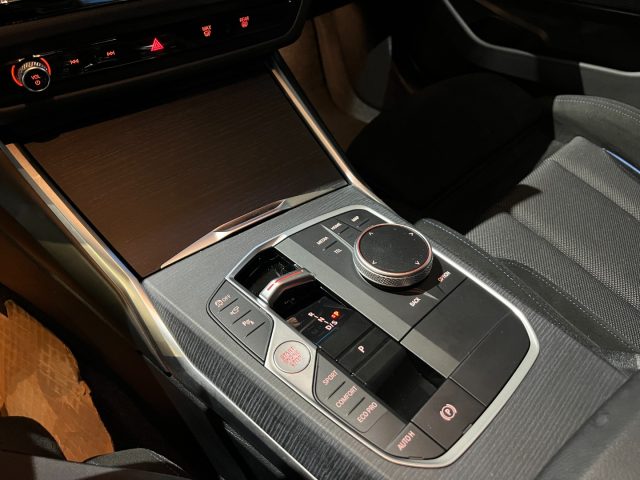 BMW 320 usata, con Park Distance Control