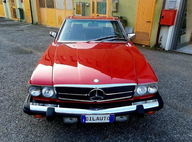 MERCEDES-BENZ SL 560 usata 1