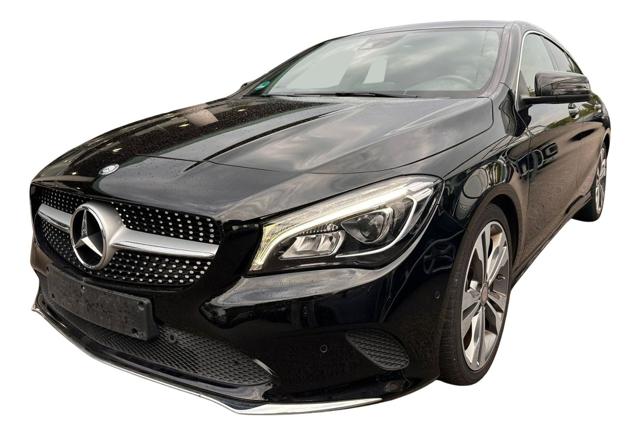 MERCEDES-BENZ CLA 200 usata, con Airbag