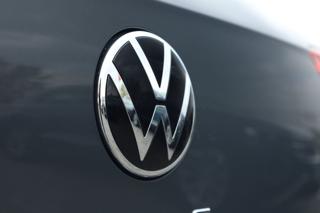 VOLKSWAGEN Golf usata, con Hill holder