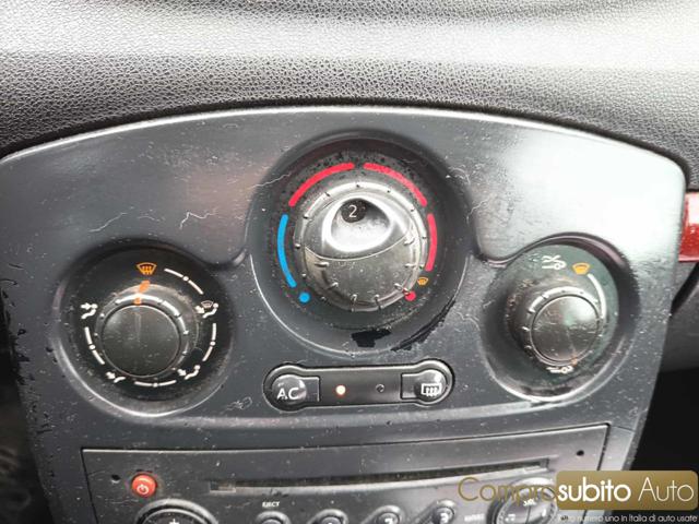 RENAULT Clio usata 11