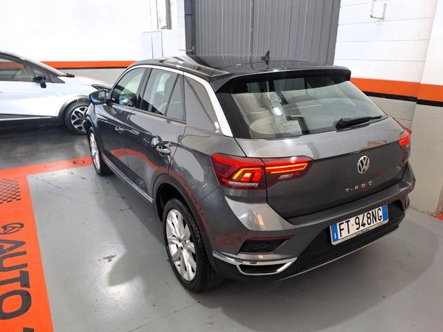 VOLKSWAGEN T-Roc usata, con Sedile posteriore sdoppiato