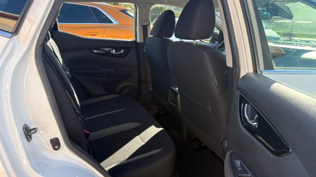NISSAN Qashqai usata, con Sensori di parcheggio posteriori