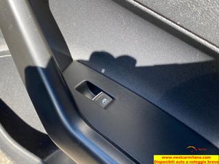 VOLKSWAGEN Taigo usata 64