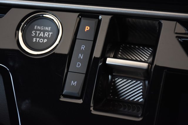 PEUGEOT 3008 usata, con Sensore di pioggia