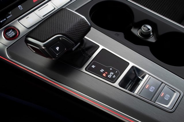 AUDI S6 usata, con Autoradio