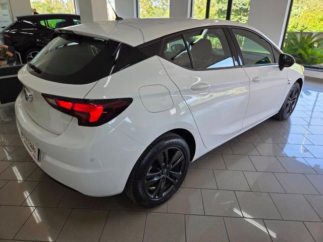 OPEL Astra usata, con Autoradio