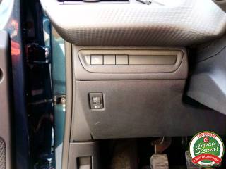 PEUGEOT 2008 usata, con Lettore CD