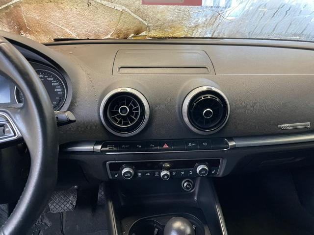 AUDI A3 usata, con Park Distance Control