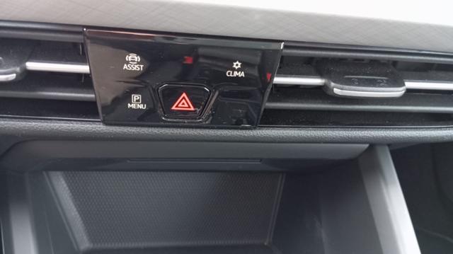 VOLKSWAGEN Golf usata, con Vivavoce