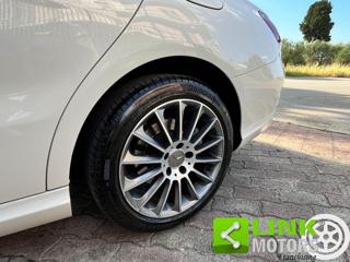 MERCEDES-BENZ CLA 180 usata, con Park Distance Control