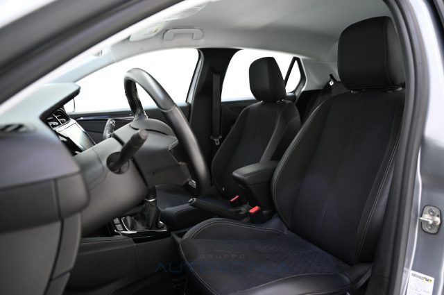 OPEL Corsa usata, con Autoradio