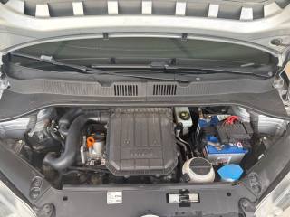 VOLKSWAGEN up! usata 37