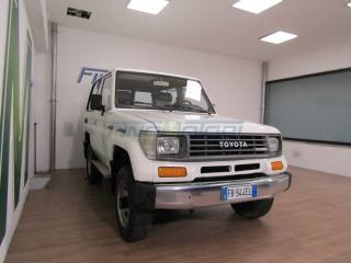 TOYOTA Land Cruiser usata, con Bracciolo
