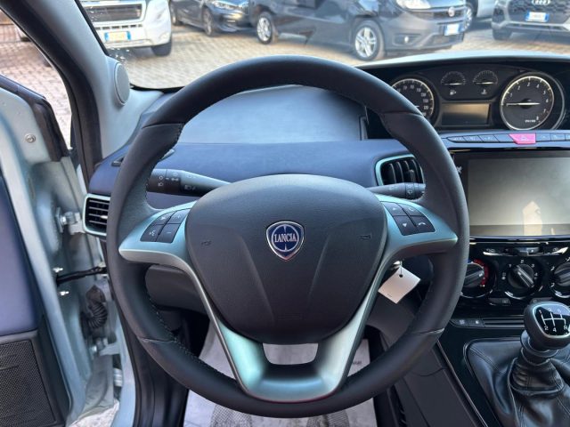 LANCIA Ypsilon usata, con Volante in pelle
