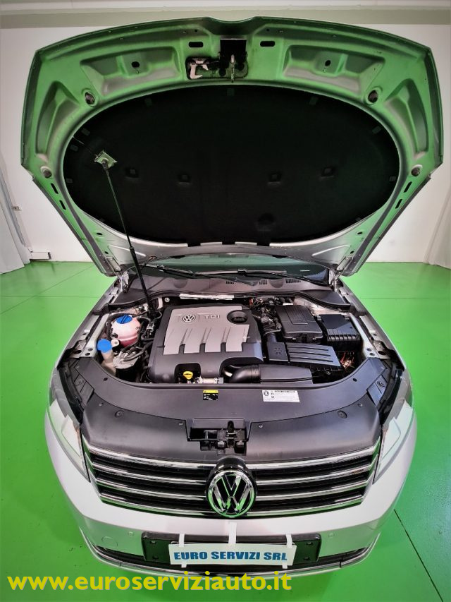 VOLKSWAGEN Passat usata, con Servosterzo